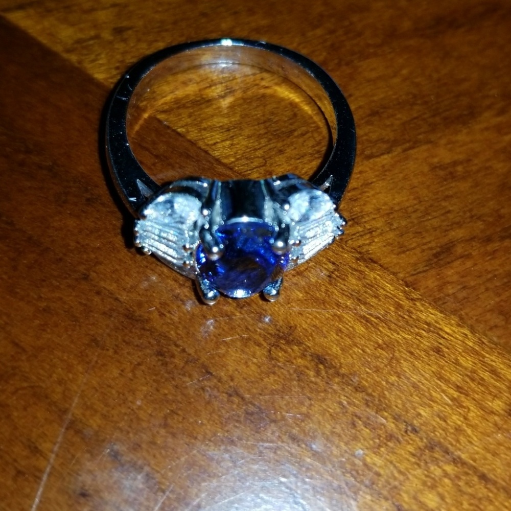 SOLD - Picture 3 of 4